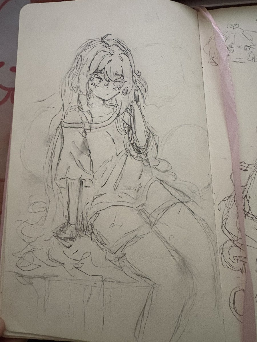 rmptyy's tweet photo. Stuff I sketched in the car ^-^
#sketch #klee #Kangel https://t.co/zRBIE7wPSE