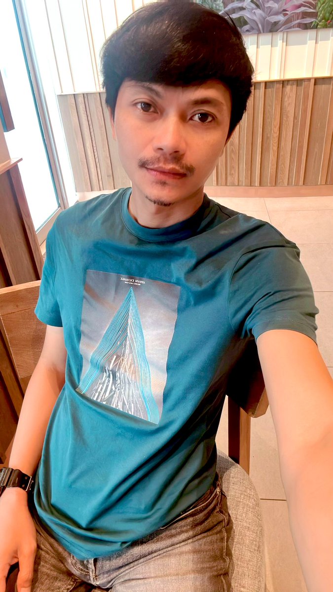 อุบลฝนตก   น่านอนกอดกันมากเลย😁