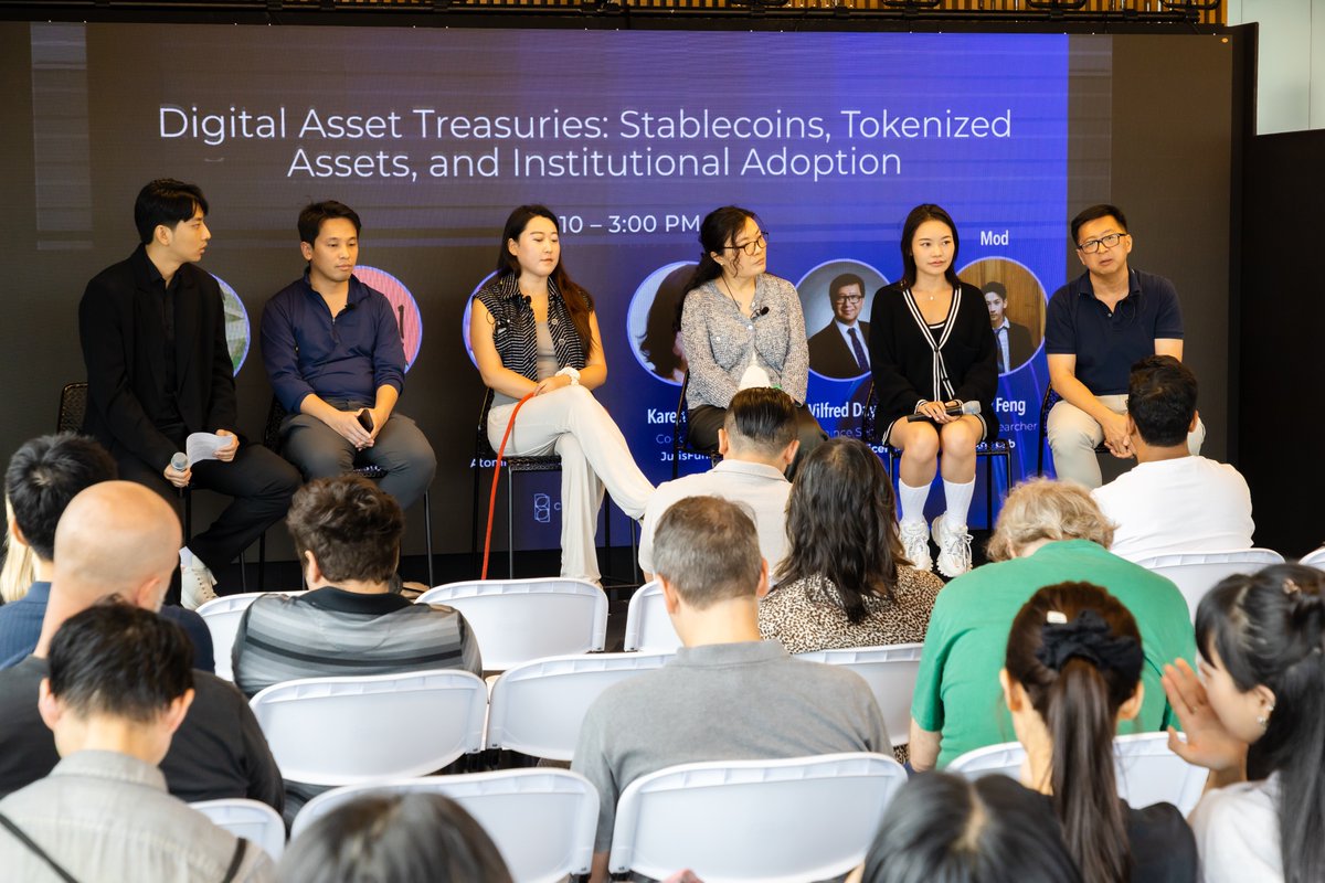 Our On-Chain Capital Conference has successfully concluded in NYC!  

Within one week, we convened an exceptional group of industry peers to explore DAT and forward-looking perspectives on crypto-equities.

Appreciation to <a href="/SolanaSkyline/">Skyline 🇺🇸/acc</a> for the venue and to our speakers for