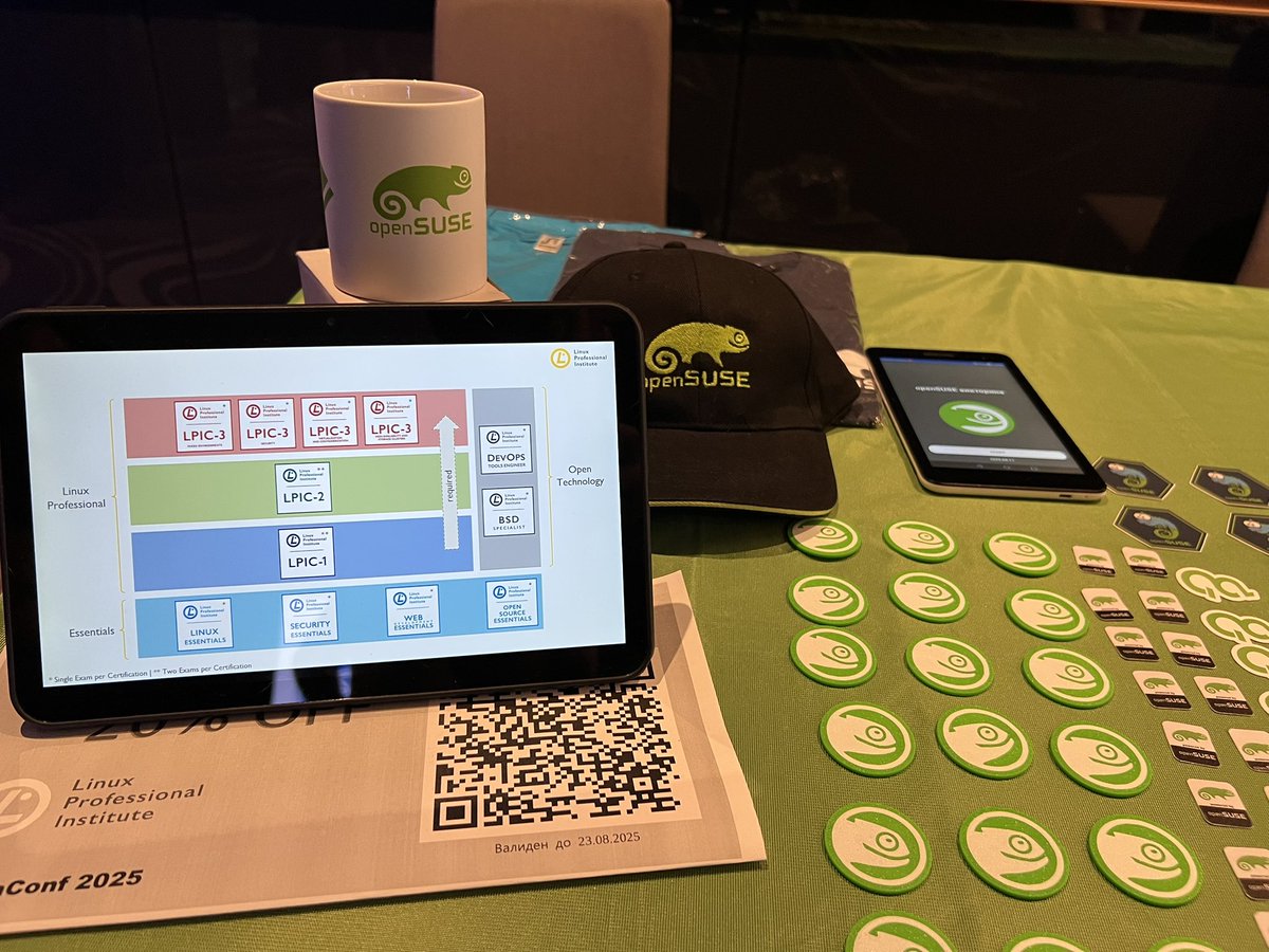 shekeriev's tweet photo. Няколко снимки от пътуващия щанд на #openSUSE и #LPI на #VarnaConf
- - -
A few pictures of the #openSUSE and #LPI travelling info booth at #VarnaConf https://t.co/MGidGzNOh9