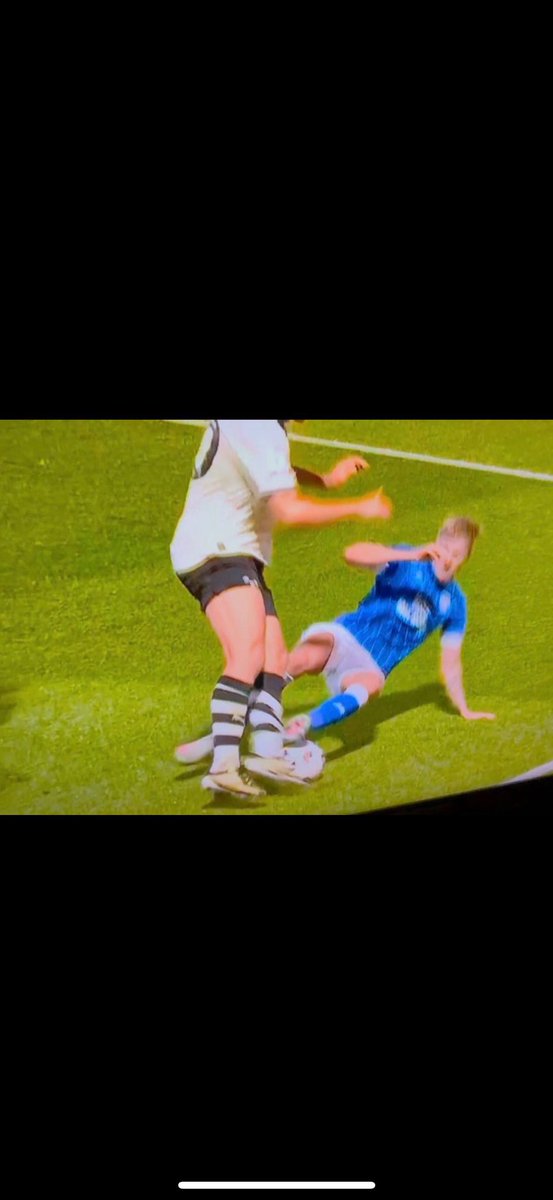 JayPVFC's tweet photo. Funnily enough tho this isn’t a red card though aye? Rest my case https://t.co/ZPT235SqY4