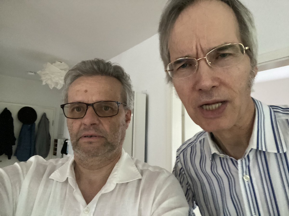 GERinSalone's tweet image. Yesterday, Amb. Jens Kraus-Massé received Ambassador designate Dr. Pascal Richter at his house near Berlin. During an intense briefing of around five hours they discussed how to further develop and deepen 🇸🇱🇩🇪relations &amp;amp; friendship for a better #Salone for all Salonians.⁦