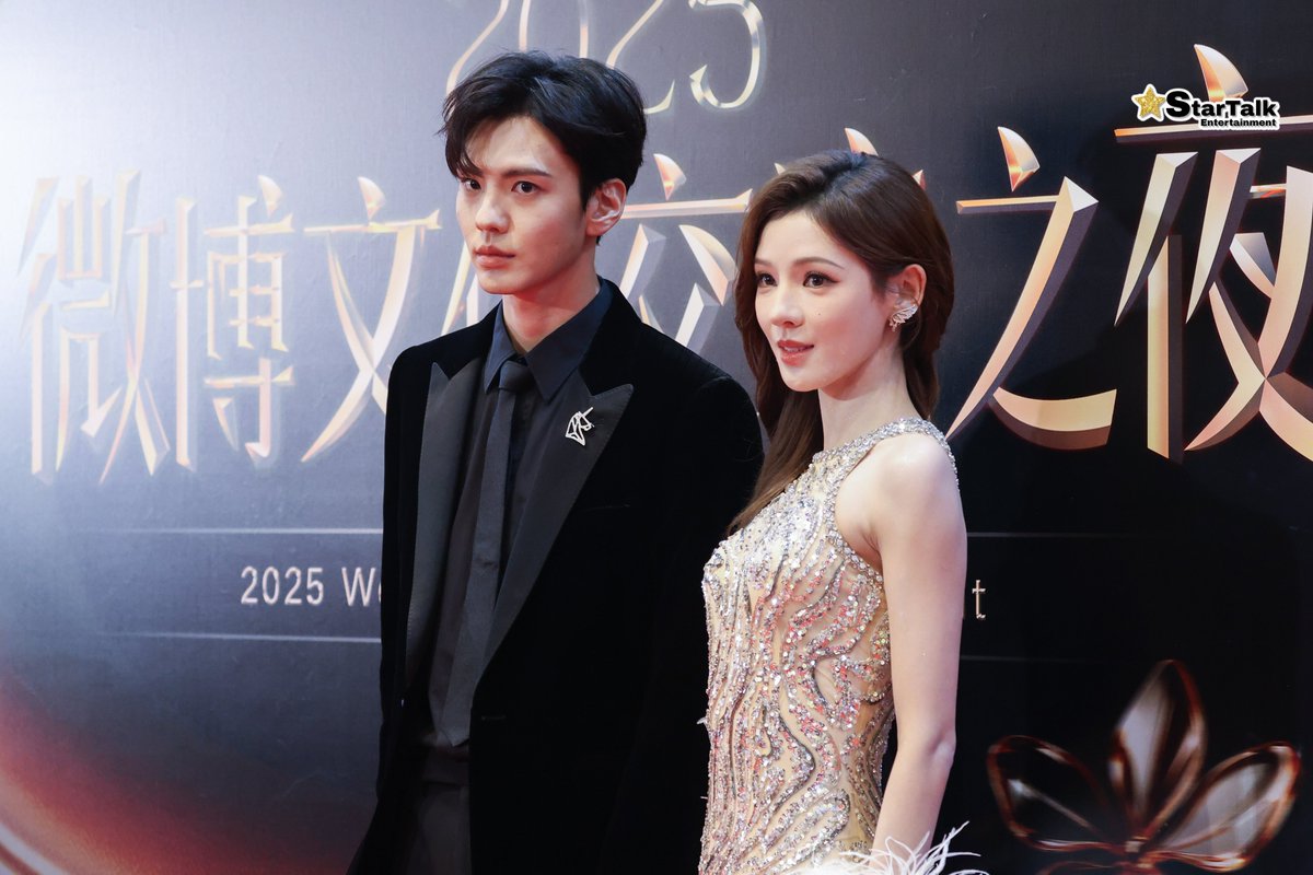 startalkent's tweet photo. “ ZhangYuXi - BiWenJun “ ในงานประกาศรางวัลสุดยิ่งใหญ่ Weibo Cultural Exchange Night in Thailand 2025

#WeiboGALA2025
#WeiboCulturalExchangeNight2025
#张予曦 #ZhangYuXi #毕雯珺 #BiWenJun https://t.co/SPOki12596