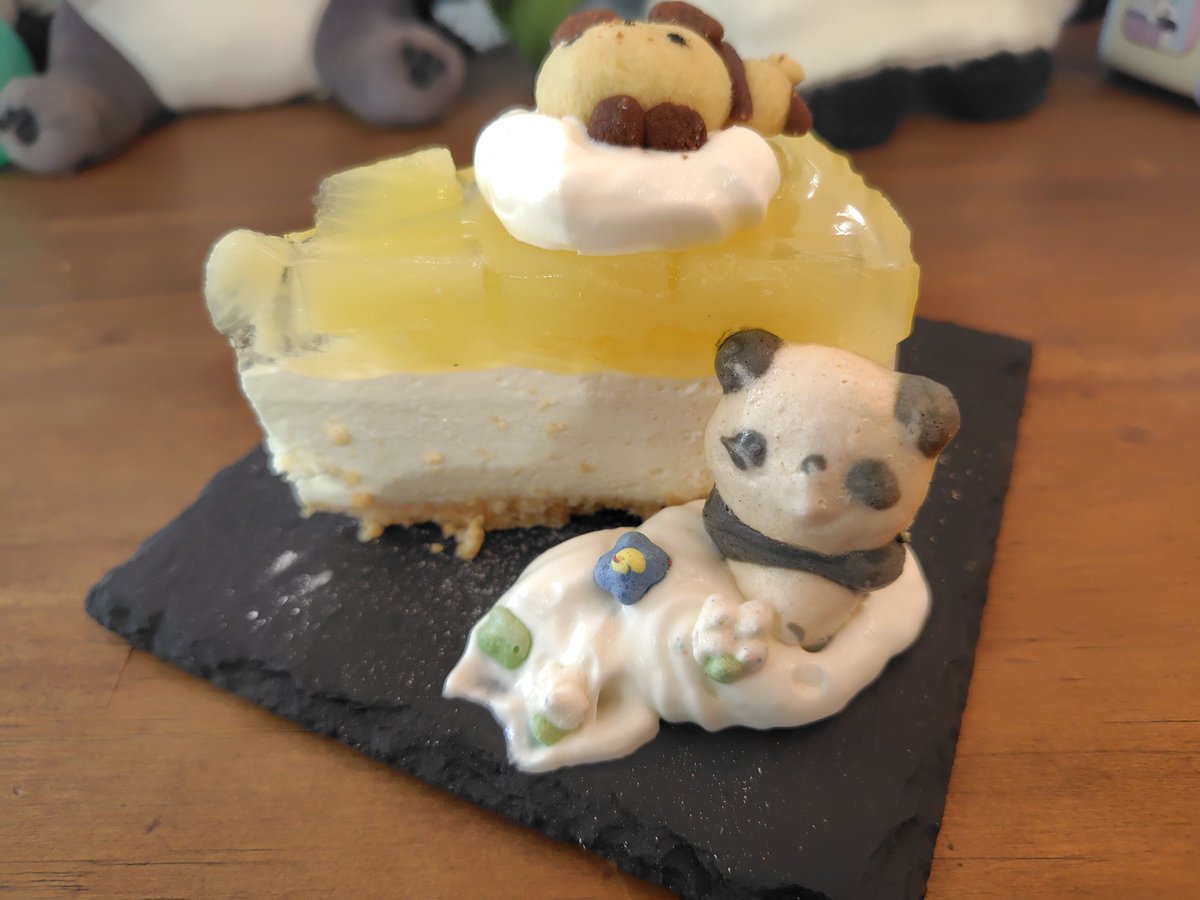 本日のケーキ

#ぱんだっこ
#アートカフェバーぱんだっこ