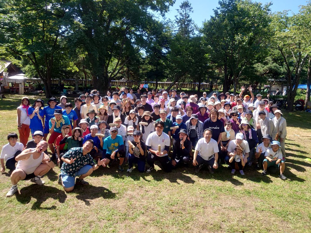 #第1回当別祭り杯モルック大会
ぬるいビール&amp;えびちゃんで参戦！🐟🦐🐙
今日はずっと楽しくて気が付いたら3位でした〜🥉
次はさらに上を目指すぞ！🔥
#海鮮丼