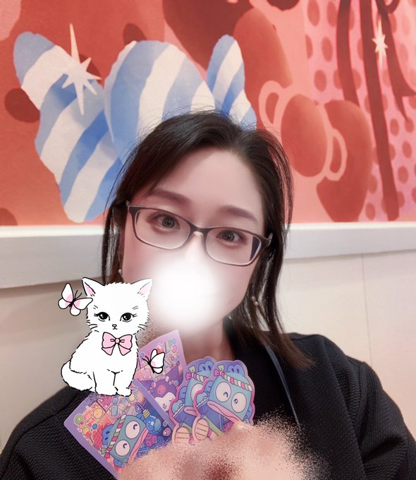 お友達4人でサンリオピューロランド行ってきた💖
かわいすぎた…かわいすぎて散財した💖💖💖
キティちゃんとハグした🥹🥹🥹💖 