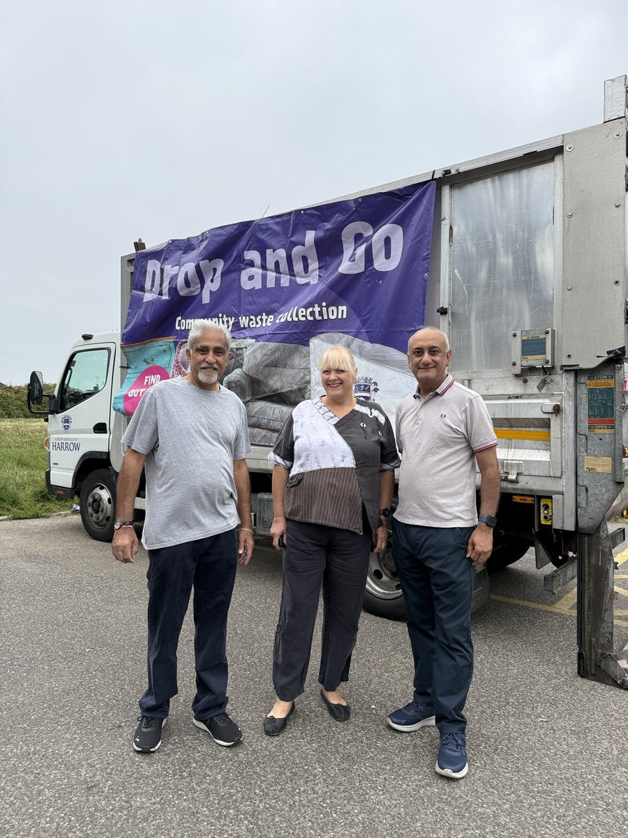 Councillor Nicola Blackman (@blackman4nicola) on Twitter photo Drop & Go in Chandos rec car park, Edgware this morning <a href="/TeliYogesh/">Cllr. Yogesh Teli</a> <a href="/paresh4change/">Paresh Chudasama</a> <a href="/HEConservatives/">HEConservatives</a> <a href="/HAConservatives/">Harrow Council Conservatives</a> <a href="/Conservatives/">Conservatives</a> <a href="/HarrowCouncil/">HarrowCouncil</a> <a href="/BobBlackman/">Bob Blackman</a> Drop & Go in Chandos rec car park, Edgware this morning <a href="/TeliYogesh/">Cllr. Yogesh Teli</a> <a href="/paresh4change/">Paresh Chudasama</a> <a href="/HEConservatives/">HEConservatives</a> <a href="/HAConservatives/">Harrow Council Conservatives</a> <a href="/Conservatives/">Conservatives</a> <a href="/HarrowCouncil/">HarrowCouncil</a> <a href="/BobBlackman/">Bob Blackman</a>