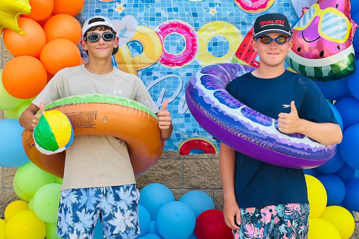 ☀️💦 Pool Party Fun! 💦☀️
Our Annual Team Pool Party at the SV Pool was a total splash! Players dove into the action with the Coaches Scavenger Hunt 🕵️‍♂️🔍 and then cooled off with plenty of poolside fun. Smiles, laughter, and lots of cannonballs made it a day to remember!