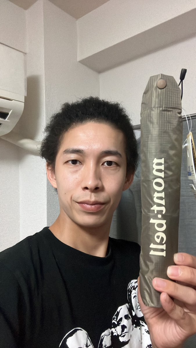 bababi4u's tweet photo. 今日のライブで
モンベルの日傘を頂きました。
本当にありがとう。
馬場の美はみんなの美だ。 https://t.co/Cs6GonXa3a