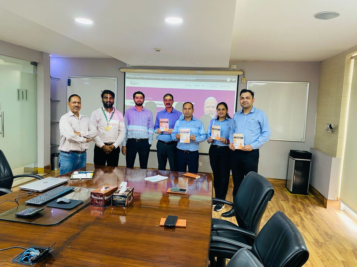 Ministry of Labour & Employment, GoI tweet media