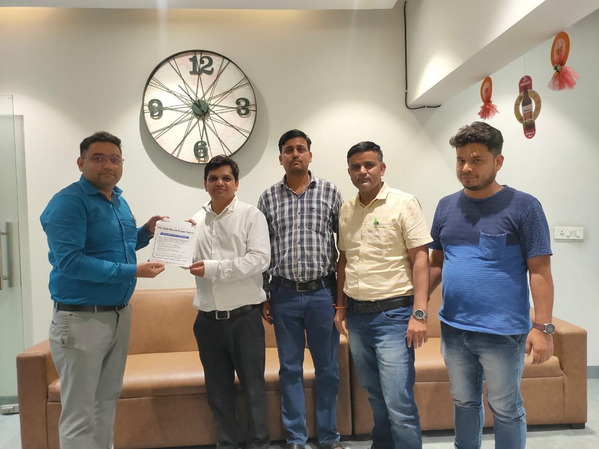 Ministry of Labour & Employment, GoI tweet media