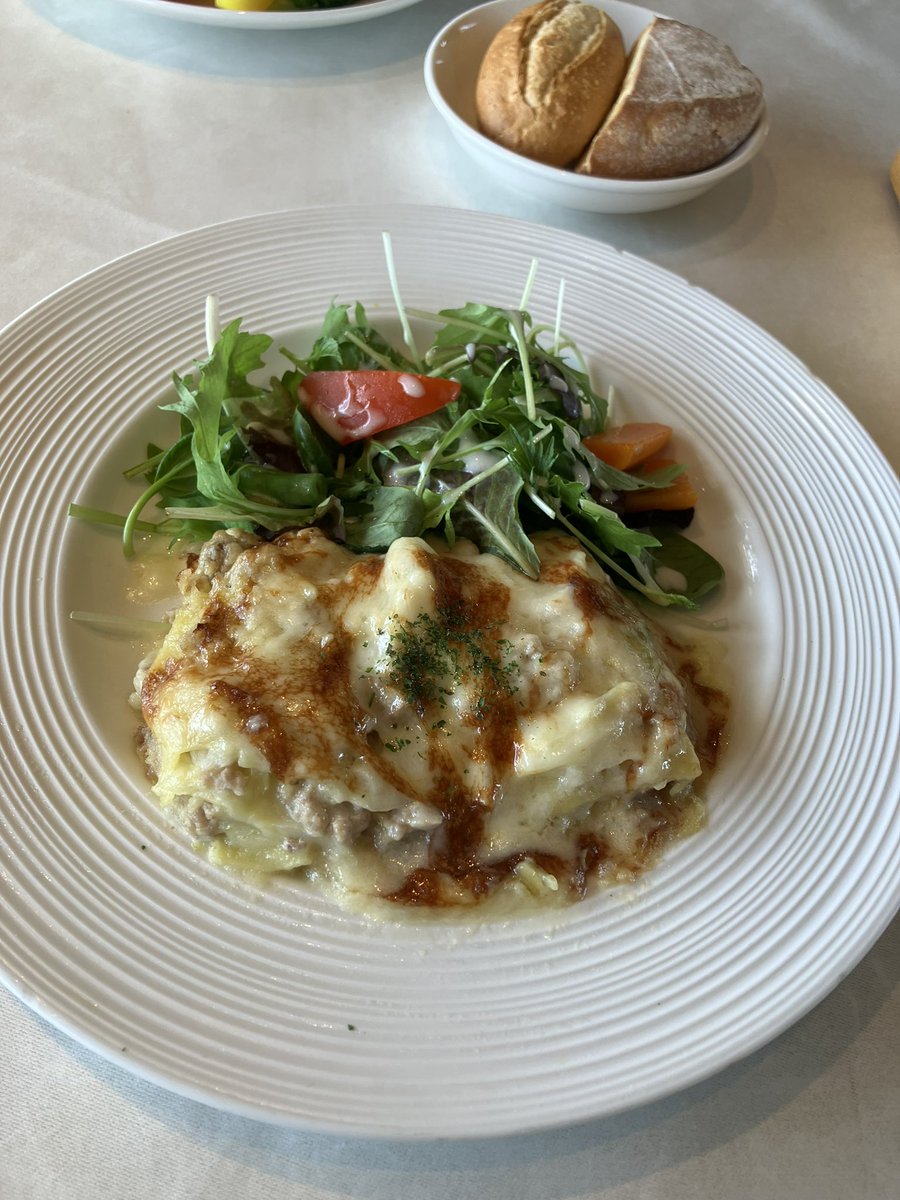 chiiilin's tweet photo. 定食っぽい https://t.co/U8fIoSYimr
