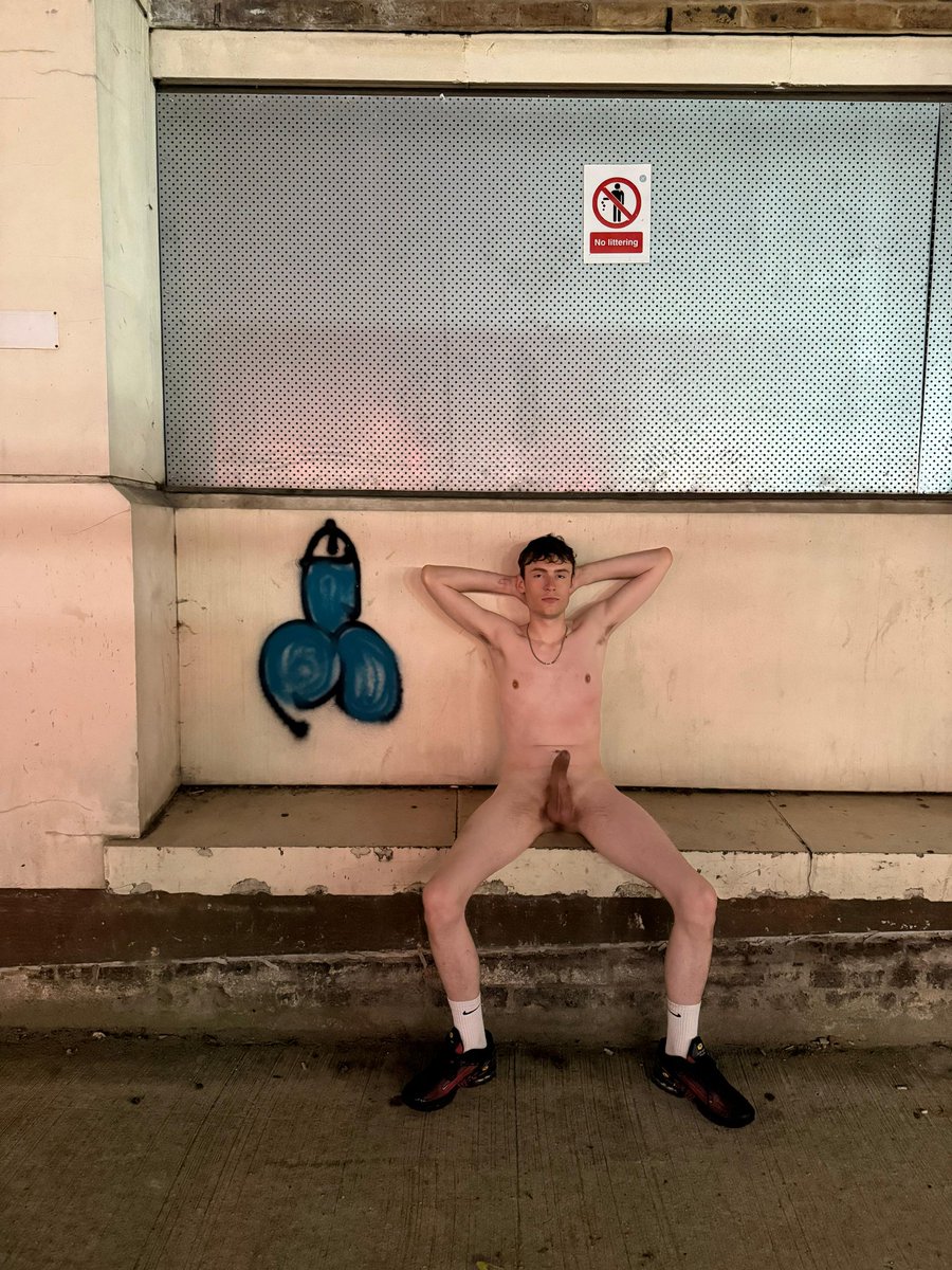 London Rubber tweet media