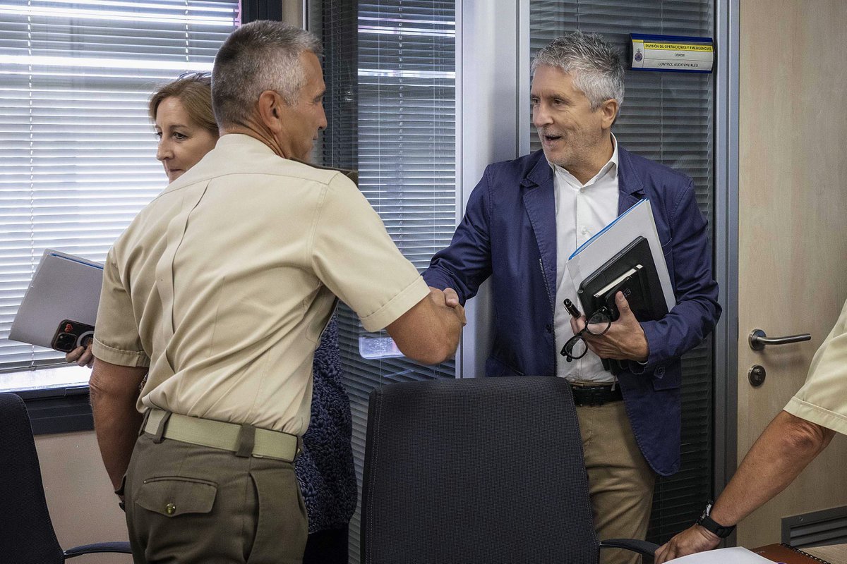 Ministerio del Interior (@interiorgob) on Twitter photo <a href="/sanchezcastejon/">Pedro Sánchez</a> <a href="/proteccioncivil/">Protección Civil</a> 🇪🇸 🇮🇹 Hoy llegan a la base aérea de Matacán #Salamanca dos aviones-cisterna #Canadair italianos, a través del Mecanismo Europeo de Protección Civil, activado por <a href="/interiorgob/">Ministerio del Interior</a> el 11 de agosto.
🔛 Mañana empezarán a operar en aquellas zonas donde sea más urgente su intervención. <a href="/sanchezcastejon/">Pedro Sánchez</a> <a href="/proteccioncivil/">Protección Civil</a> 🇪🇸 🇮🇹 Hoy llegan a la base aérea de Matacán #Salamanca dos aviones-cisterna #Canadair italianos, a través del Mecanismo Europeo de Protección Civil, activado por <a href="/interiorgob/">Ministerio del Interior</a> el 11 de agosto.
🔛 Mañana empezarán a operar en aquellas zonas donde sea más urgente su intervención.