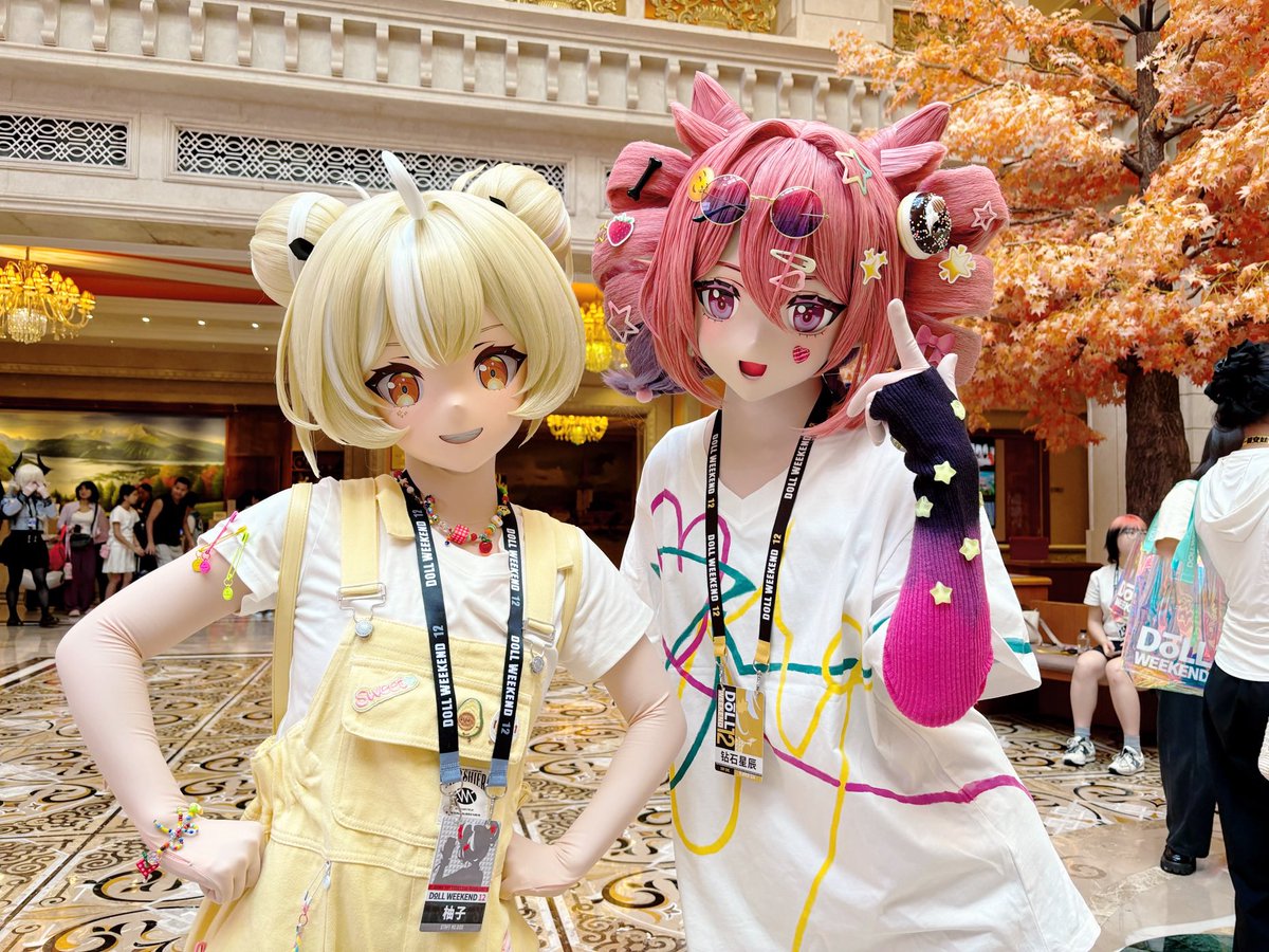 锵锵！！
小U一下子就找到了本次DW的看板娘柚子姬Lucky～
赶快合影赶快合影！

#DW12 
#kigurumi 
#着ぐるみ