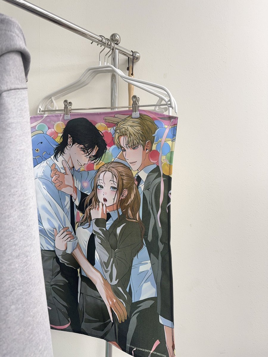 안녕하세요!
오래 기다려주신 독자님들께 
기쁜 소식 전해드리려고 합니다💜
시즌 3 런칭 날짜와 굿즈 소식이에요!

🌟8월 23일🌟 토요일 시즌 3 시작과 함께 
#악마의소원 #마플샵 이 오픈합니다.
(이후 사진 참조!)