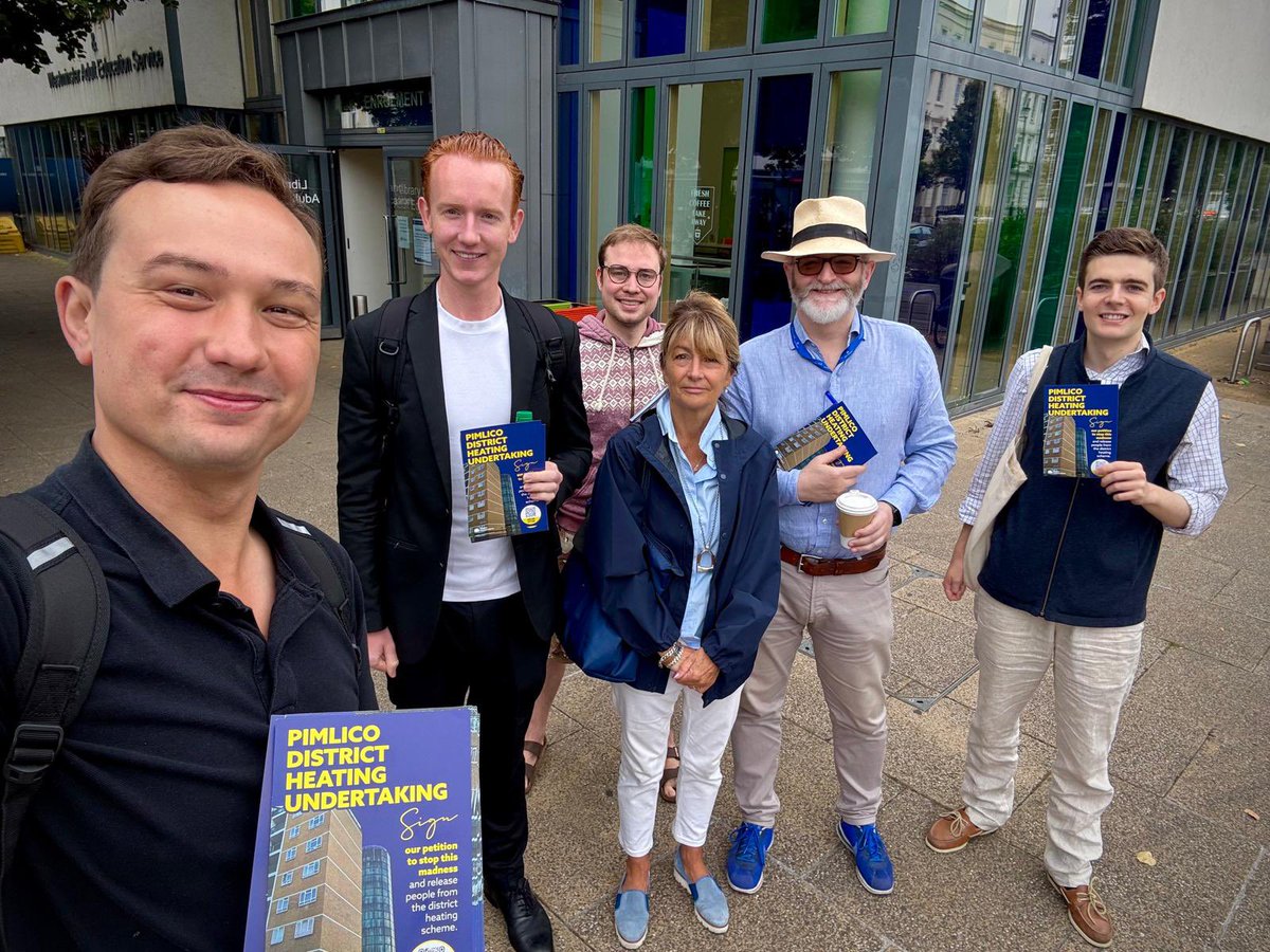 VoteTimBarnes's tweet image. Out in #Pimlico this morning talking with residents of Churchill Gardens about the Labour council&apos;s plan to replace the PDHU by charging flat owners up to £50k, push up service charges and move people out of there homes to get the work done.