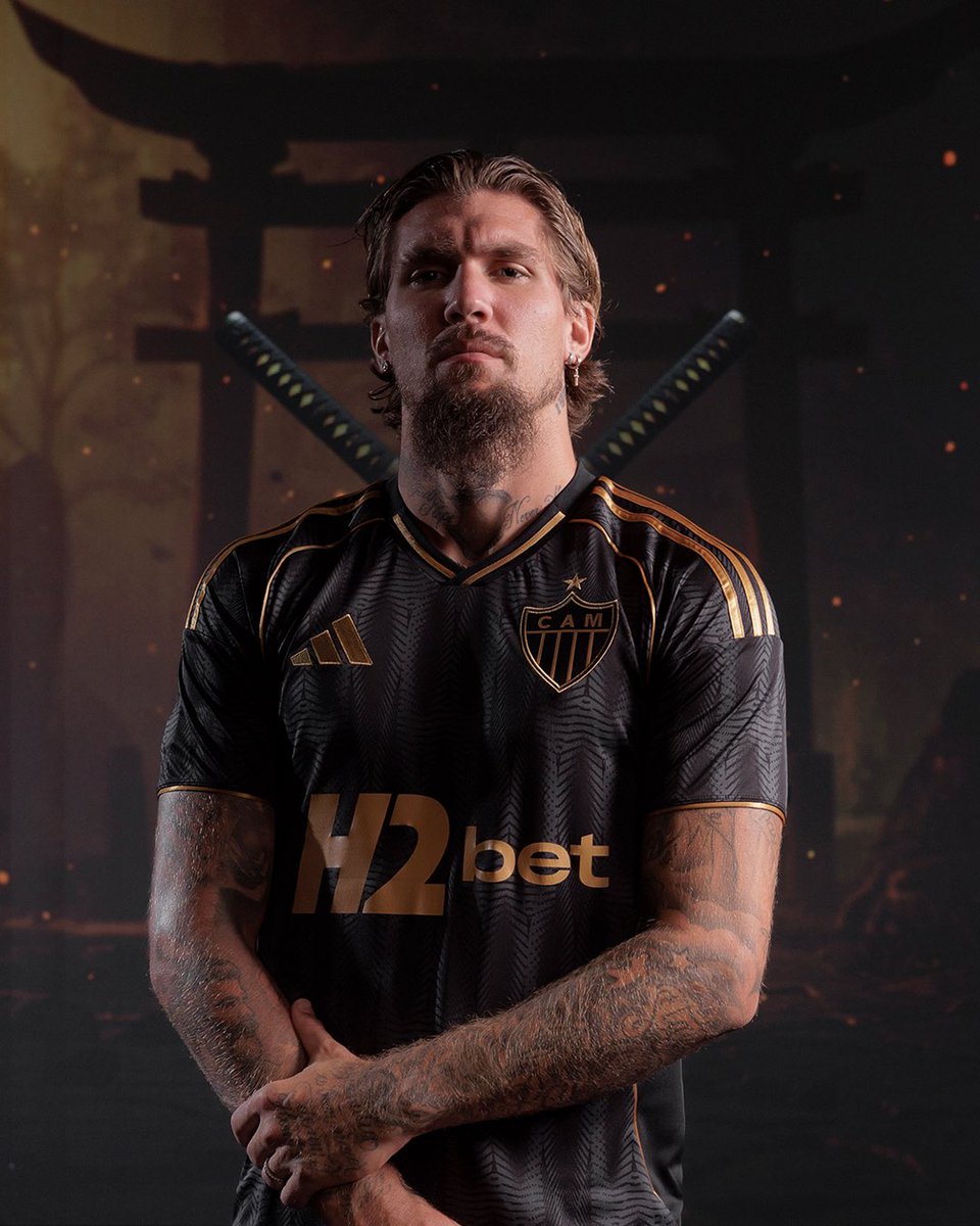 Atletico's tweet photo. 𝑳𝒖𝒕𝒂𝒓, 𝑳𝒖𝒕𝒂𝒓, 𝑳𝒖𝒕𝒂𝒓! 🗡️🦍🖤 https://t.co/zEuSVoyJRv