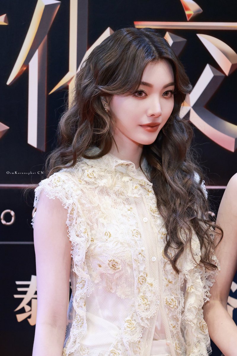 ORMKORNHOMETH's tweet photo. ต่างหูจากฝั่ง @Dior ค่ะ Dior Tribales Earrings Gold-Finish Metal and White Resin Pearls จึ้งมากกกก

LINGORM WEIBO GALA 2025 
#LingOrmxWeiboCultureNight
#Ormkornnaphat #ออมกรณ์นภัส
@ormmormm https://t.co/kyCaAZbx9k