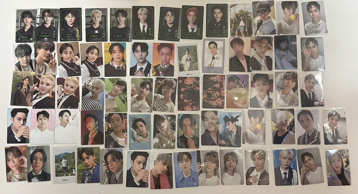 #rt 세븐틴 포카 대량양도 일괄양도
all 67장 10.0
당일배송
가격조정가능

each->dm / 개별디엠
에스쿱스 정한 조슈아 준 호시 원우 우지 디에잇 민규 도 겸 승관 버논 디노 캐럿반 앨포 비공포 인더숲 fml 페더썬 럭드 멤버쉽 위버스 캐럿반 나나투어 폴라 사웨 쿱밍 마에스트로