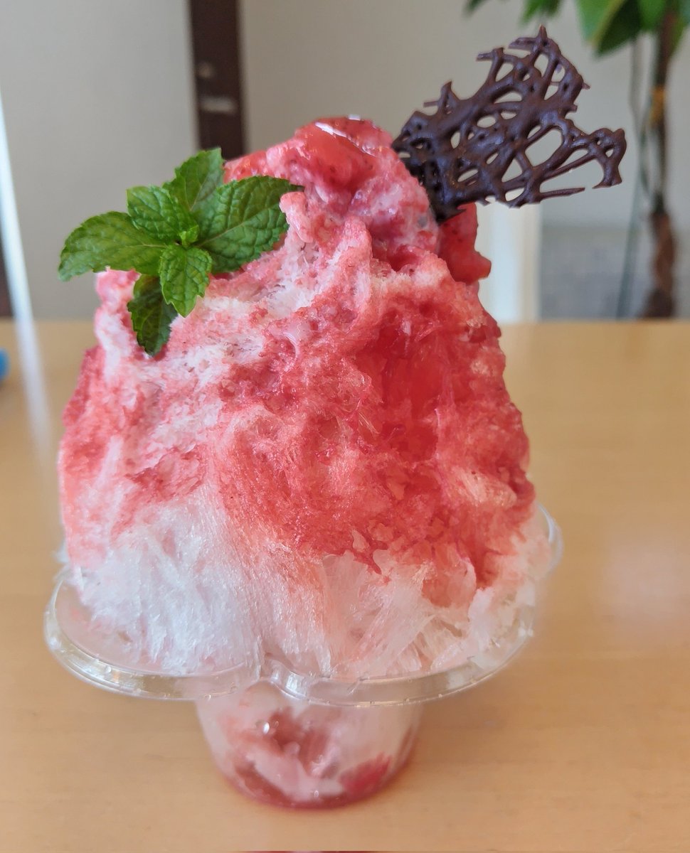 pyon309's tweet photo. 昨日は近場で上映が始まった「#映画フロントライン」からケーキ屋さんの🍧
今日は2回目の「TOKYO MER～ #南海ミッション ～」から秋田名物「生グソ🍧」
今年の私の夏は推しの映画と🍧がセット😁
#フロントライン
#TOKYOMER https://t.co/UXsPfyels1