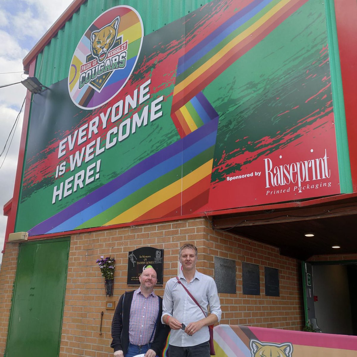 bcbradio's tweet image. LIVE ON-AIR!

We’re live at Cougar Park for Keighley Pride from 2-3pm

Join Leon Fleming, Patrick Thornton and guests at Cougar Park or listen live on BCB 106.6FM of online via bcbradio.co.uk/player