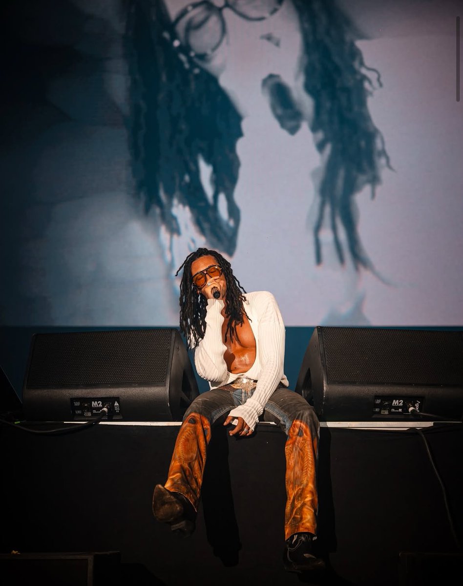 sara ✨ (@jsar_c) on Twitter photo 