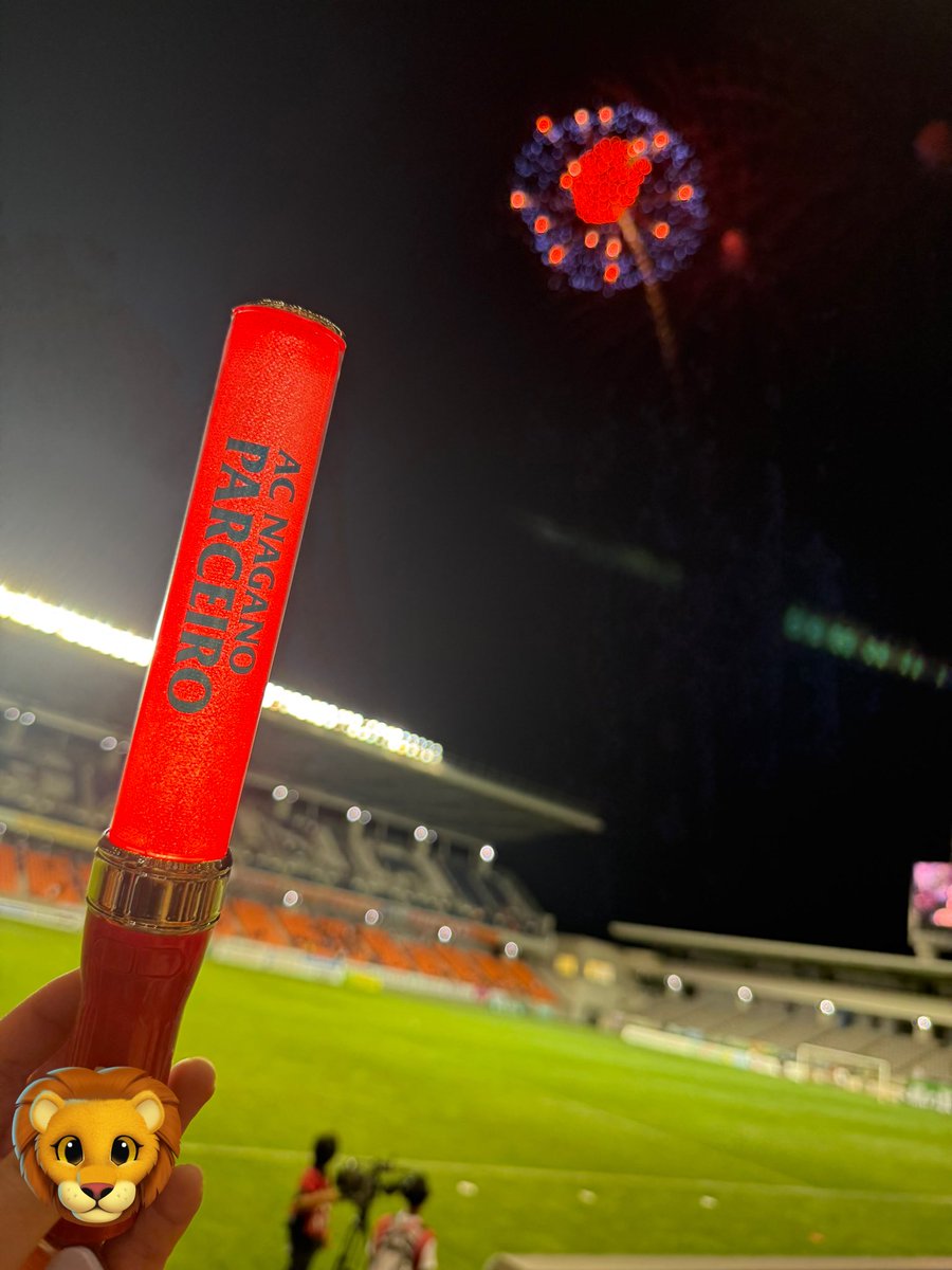 prlaooo___'s tweet photo. 勝ってみたかった花火🥹 https://t.co/FAS36n7Kvr