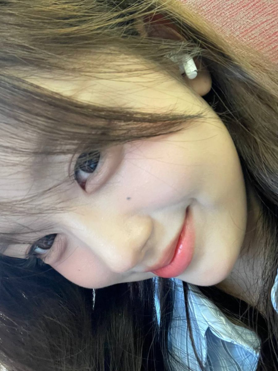 SSSeoah's tweet photo. 말랑이셀카 조아해 ㅠ https://t.co/uEXNJNQycI