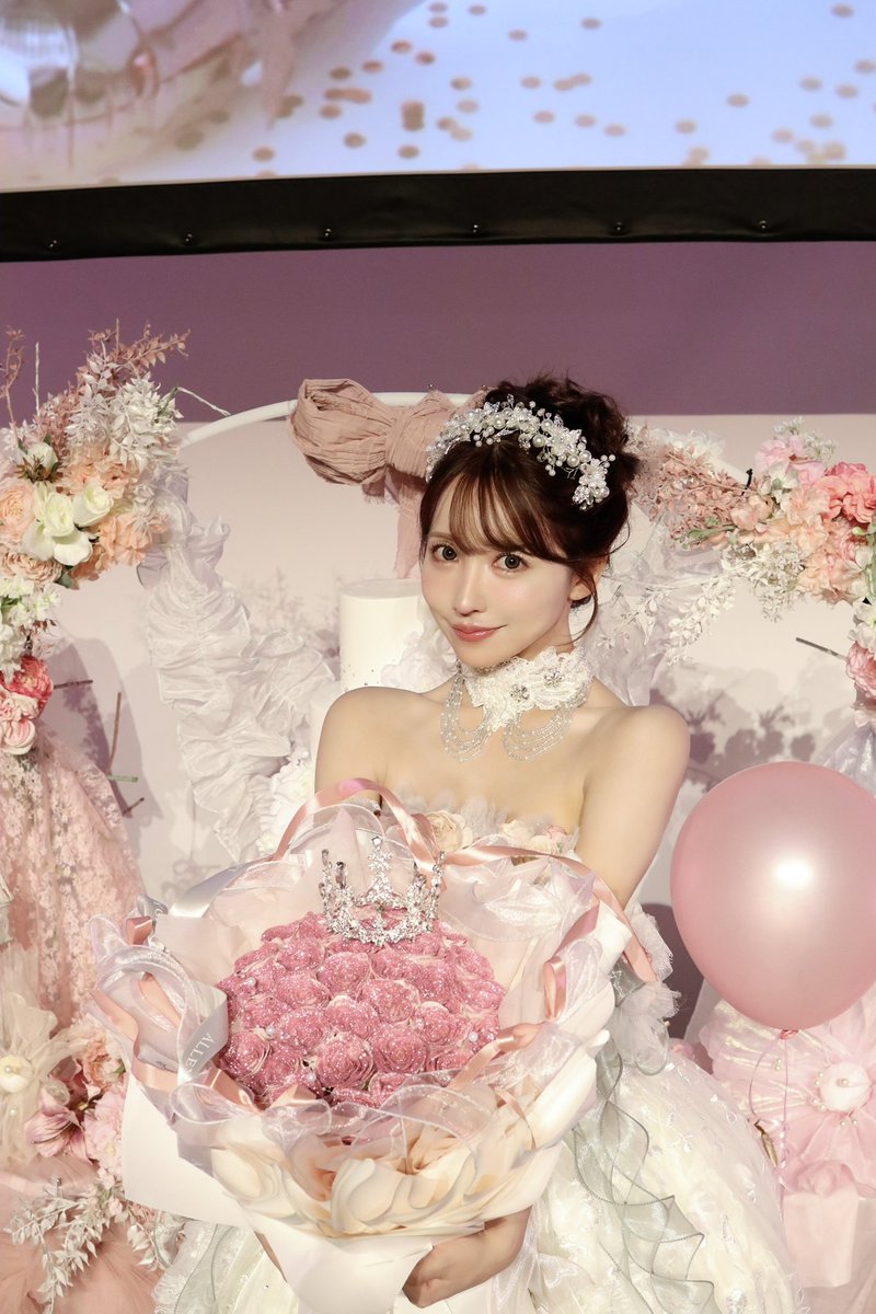 yua_mikami's tweet image. バースデーイベント
ありがとうございました👸🏼💞

#三上悠亜生誕祭　
でたくさんツイートもありがとう🫶🏻
全部読んでます！！