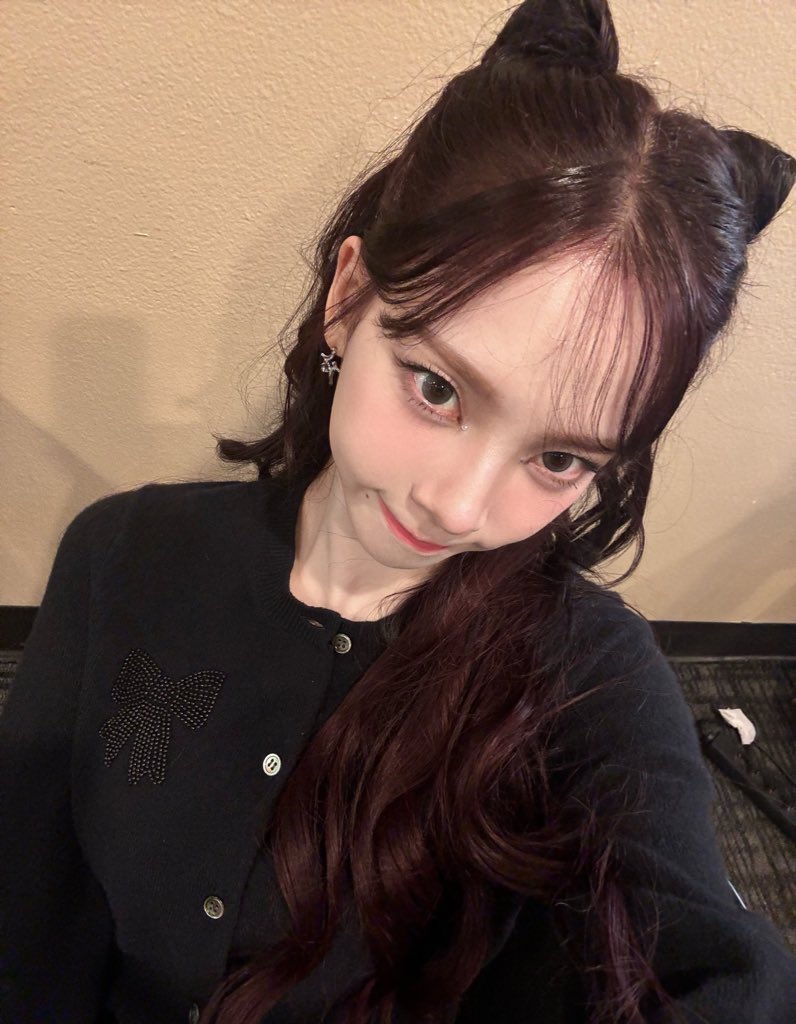 hourly karina tweet media