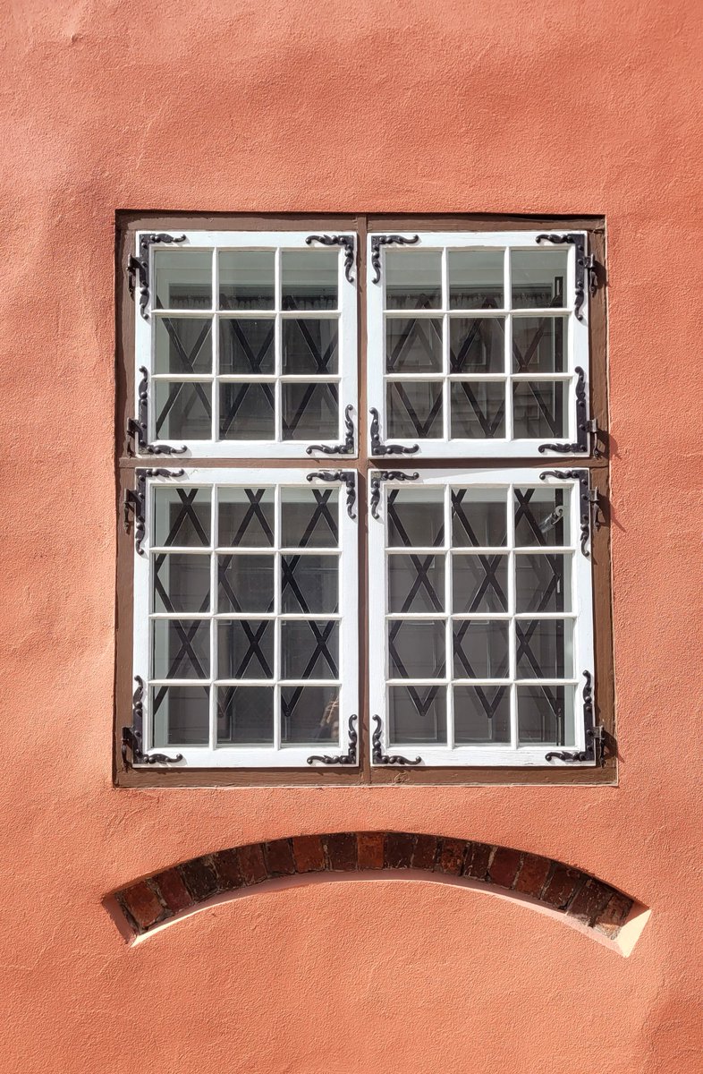 Evanthia Hatziminaoglou tweet media