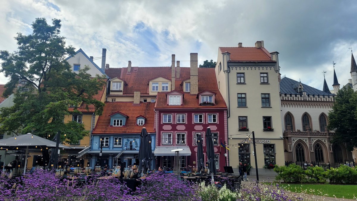 Evanthia Hatziminaoglou tweet media