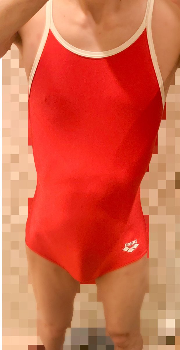 AkariComfy's tweet photo. ��いの着た時の画像
赤は水に濡れると透ける(濡れたところは撮ってない)🫣
これで水泳の授業してた学校あったのかな🤭
ちなみにクロッチの裏地は切り取ってます
#水着女装　#女装？ https://t.co/ZKuKGGIupQ