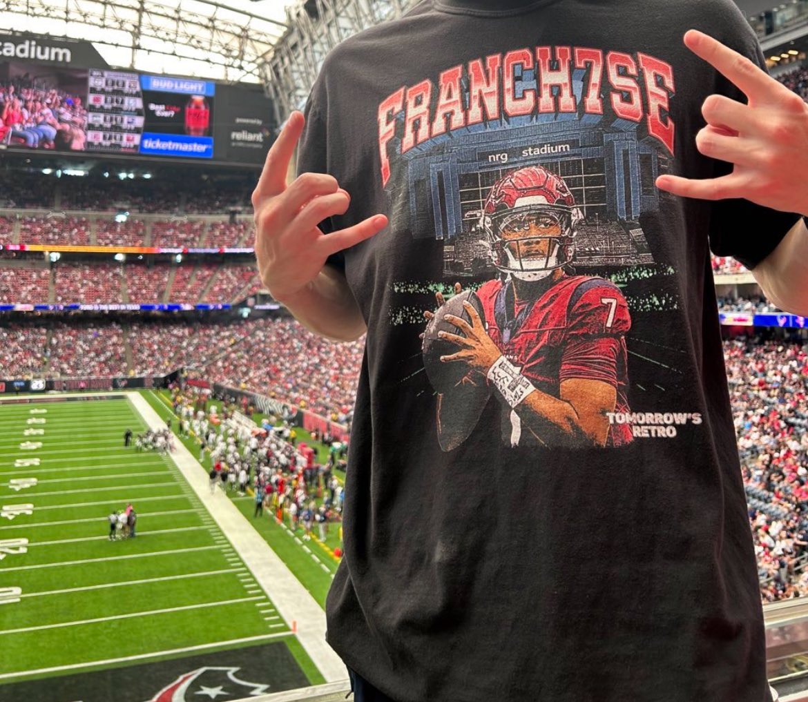 Doing a giveaway in honor of first preseason home game…

Comment your score prediction, whoever is closest wins a FRANCH7SE Tee 🤘

franch7setshirts.com