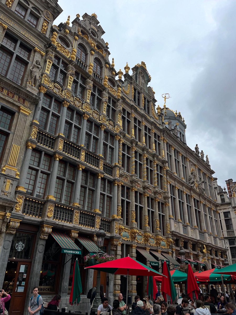 TeamWalking's tweet image. Interrailing across Europe 🚆🇧🇪

Brussels

#interrailing #brussels #belgium