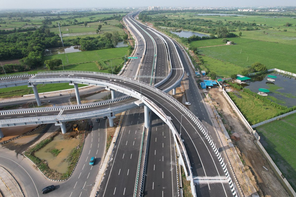 INnews111's tweet image. Kudos to the Modi Govt for the grand inauguration of the Dwarka Expressway &amp;amp; UER-II tomorrow, worth Rs. 11,000 crore! These 10.1 km &amp;amp; 19 km stretches will decongest Delhi-NCR, boost connectivity, and transform travel. 
A testament to #WorldClassInfrastructure &amp;amp; #MakeInIndia…