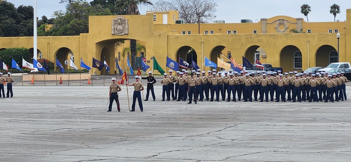 ahafermann10's tweet photo. Congrats on becoming a Marine Zack! This was a great experience to be in San Diego for your graduation! https://t.co/7yoYyIofoc