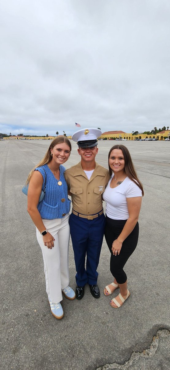 ahafermann10's tweet photo. Congrats on becoming a Marine Zack! This was a great experience to be in San Diego for your graduation! https://t.co/7yoYyIofoc