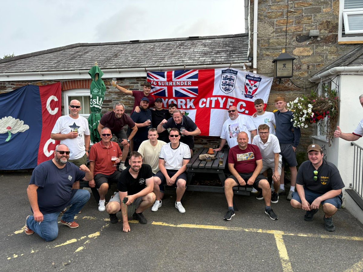 Looks he’s seen sense, into em York! #ycfc 🔴🔵🔴🔵