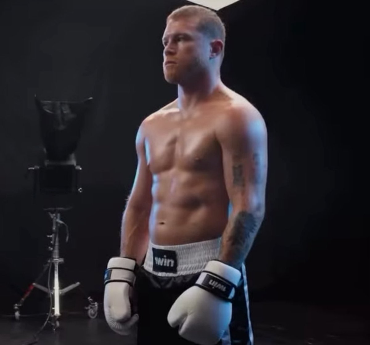 ‼️THREE MORE SATURDAYS UNTIL FIGHT DAY IS HERE‼️

#CaneloCrawford 🔥🔥

#Boxing
#BOXINGnBBQ