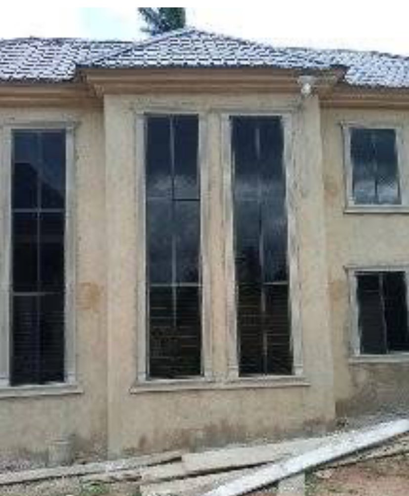 DDamirexi's tweet image. Available for Aluminum both doors and windows 🪟🚪 
#Aluminum #GlassWindow