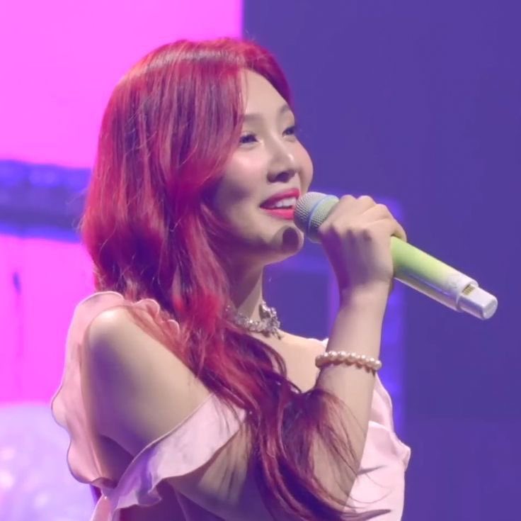 clubnoblest's tweet image. Maybe I'm just not better than this, I haven't tried
Maybe life's less romantic when I don't wanna die
You'd think I'd be a fast learner
But guess I won't ever mind crisping up on your backburner