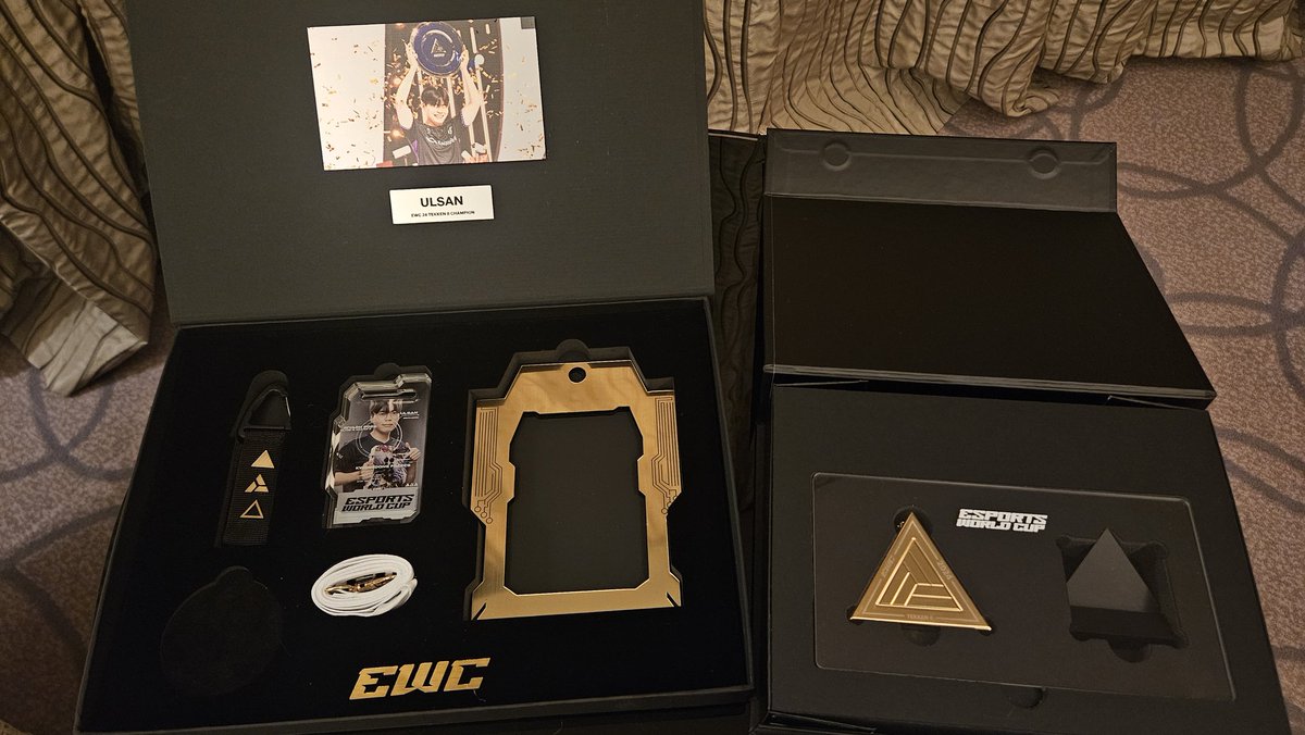 "I received the 2024 champion’s medal ! I’m excited to see who will get it this year."🙏