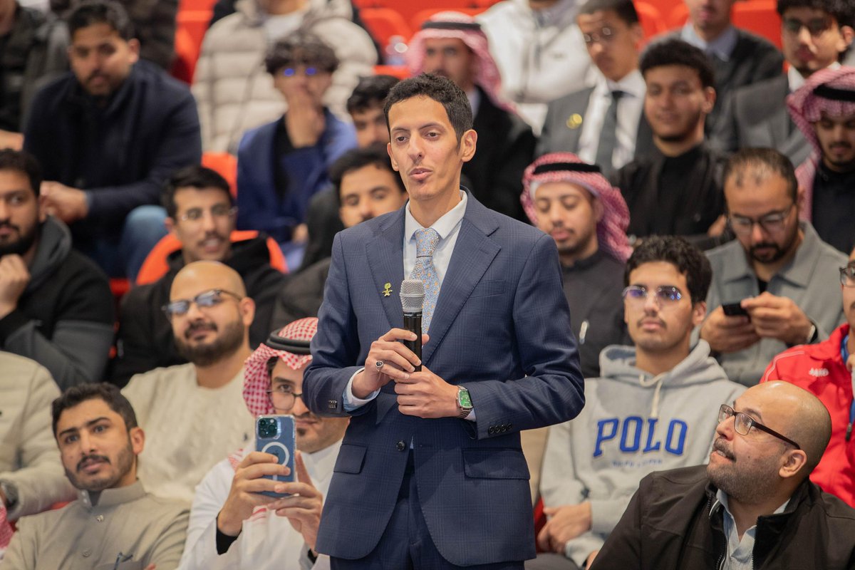 FahadAlJalajel's tweet photo. خلال زيارتي الرسمية إلى أستراليا 🇸🇦، سعدت بلقاء نخبة من أبنائنا الدارسين في مختلف الجامعات الأسترالية، وذلك في رحاب جامعة موناش في مدينة ملبورن.

فخور بهم كسفراء للوطن، ومتطلع لدورهم في دعم مسيرة التحول الوطني وتحقيق مستهدفات #رؤية_السعودية_2030، مثمنًا ما يكتسبونه من معارف وخبرات تدعم تبني أفضل الممارسات العالمية، نحو مستقبل مزدهر وقطاع صحي رائد عالميًا.

During my official visit to Australia 🇸🇦, I was delighted to meet our students from various Australian universities, gathered at Monash University in Melbourne.

Proud of them as ambassadors of our nation. I look forward to their role in supporting our national transformation and achieving #SaudiVision2030 goals. I value the knowledge and expertise they're acquiring, which will help us adopt global best practices towards a prosperous future and a world-leading health sector.

@MonashUni @SaudiMOH
