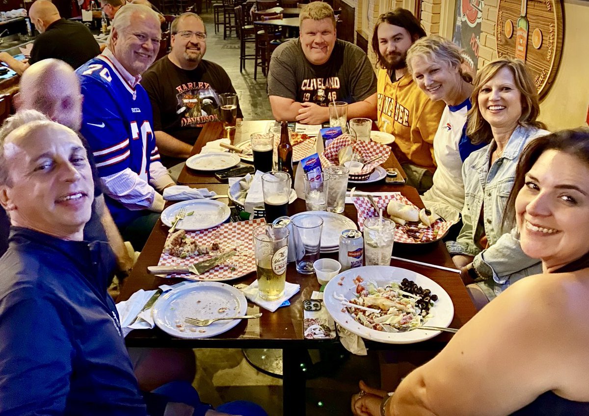 TheKennyRoda's tweet photo. For those asking, the answer is YES! We are back for another year of "Time Out For Trivia" on Monday nights at @JMalloys Medina presented by @yuenglingbeer! Week 1, Sept. 8th match up has Minnesota @ Chicago! Great food, trivia, prizes and #Yuengling specials!🏈🍺🍕 https://t.co/ZoR8EpWhvr