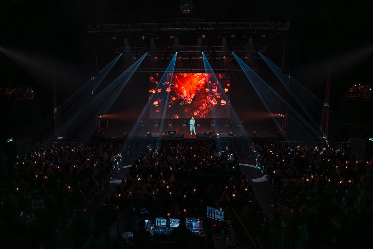 k_popped's tweet photo. [Official Photo] 2025 JANG DONG WOO FAN-CON TOUR <CONNECTION> IN KUALA LUMPUR

#CONNECTION #CONNECTIONinKL #JANGDONGWOO #장동우 #동우 #JangdongwooinKL #JDWinKL 
#INFINITE #인피니트 #MACHD #마하디 @jjang_ddong_ggo @IFNT_Official_ https://t.co/I7pfmCpSPI