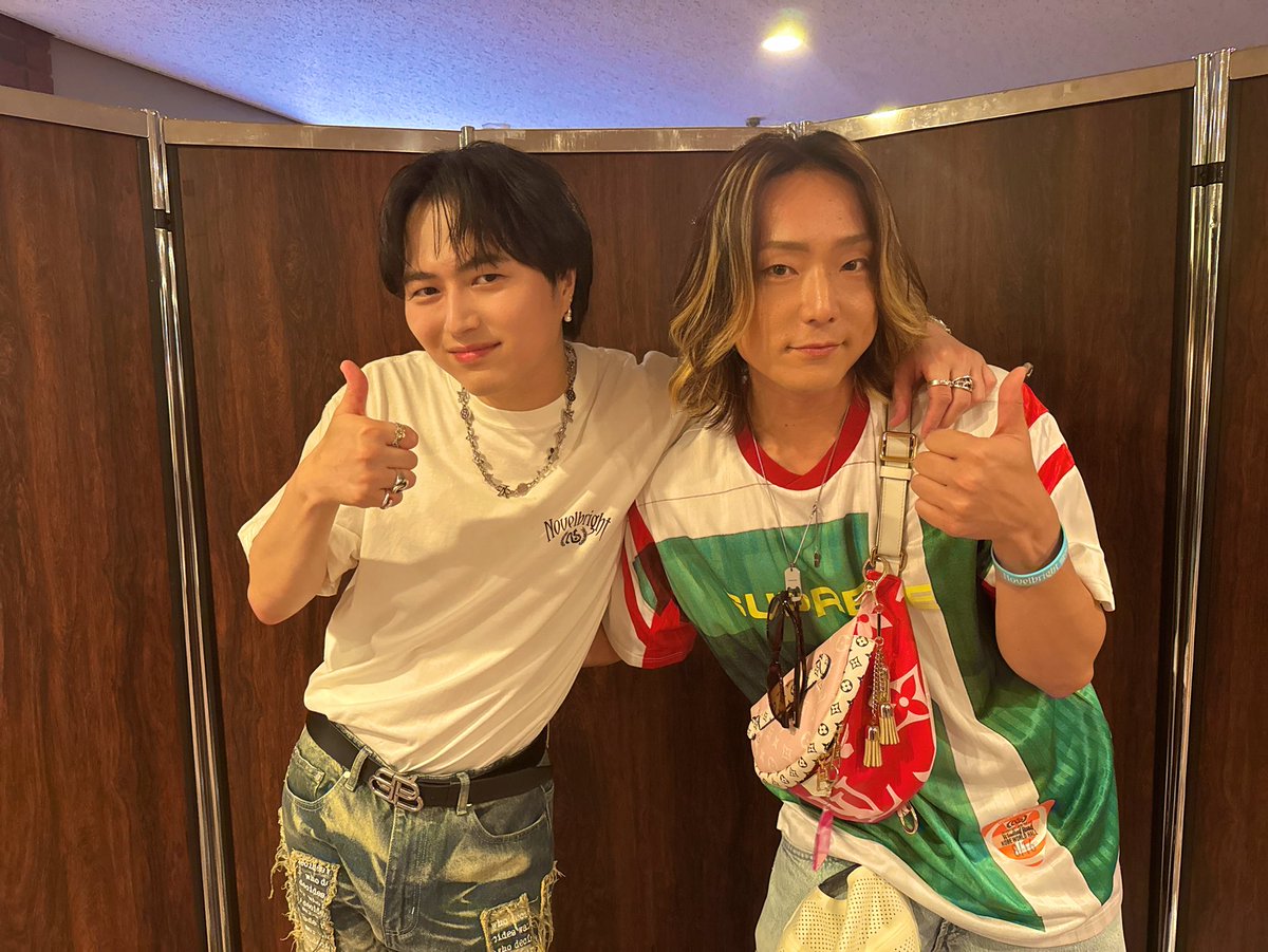 AGEのメンバーと 遊びに行って来ました🫶🏼 初めてのLIVE参戦でも 最高