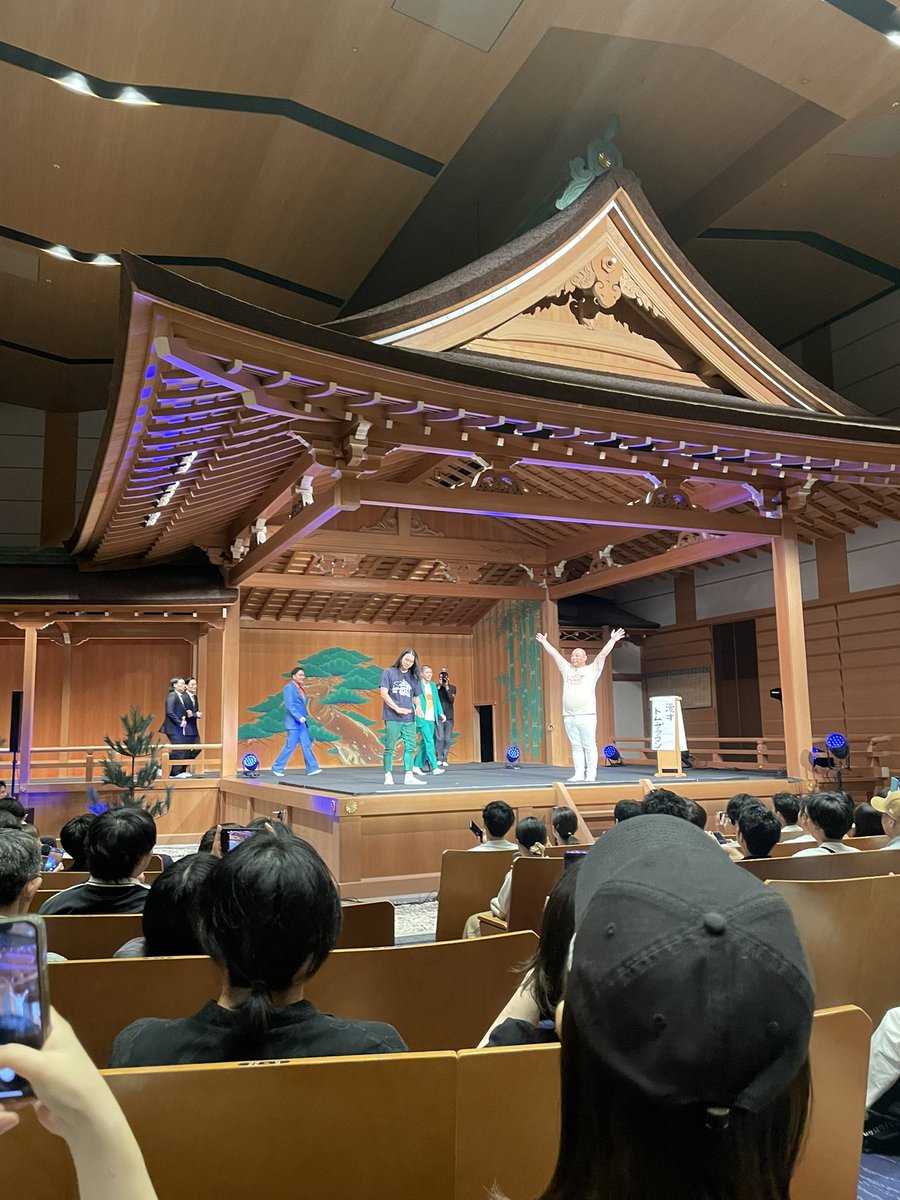OHAGI223377's tweet photo. 神イベントすぎた、いろいろありすぎて脳みそ掻き乱されてるから配信も購入します！ちんぽ
チケット当ててくれた友人に感謝😭😭
 #トムブラウンANNP https://t.co/2blilMpdzR