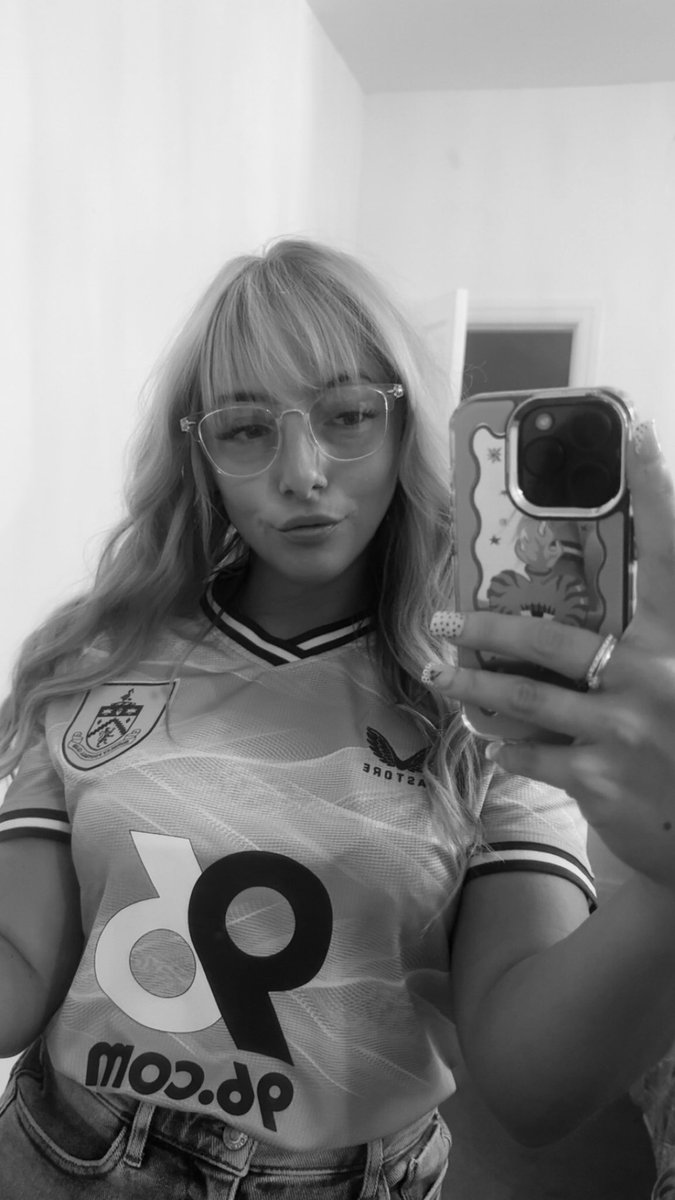 Danielle_Bridge's tweet image. Well, here we go again. #twitterclarets #burnleyfc